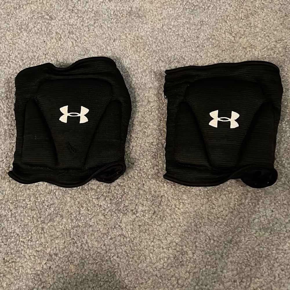 Volleyball knee pads